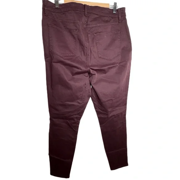 Universal Thread Maroon High Rise Jegging - Picture 7 of 11
